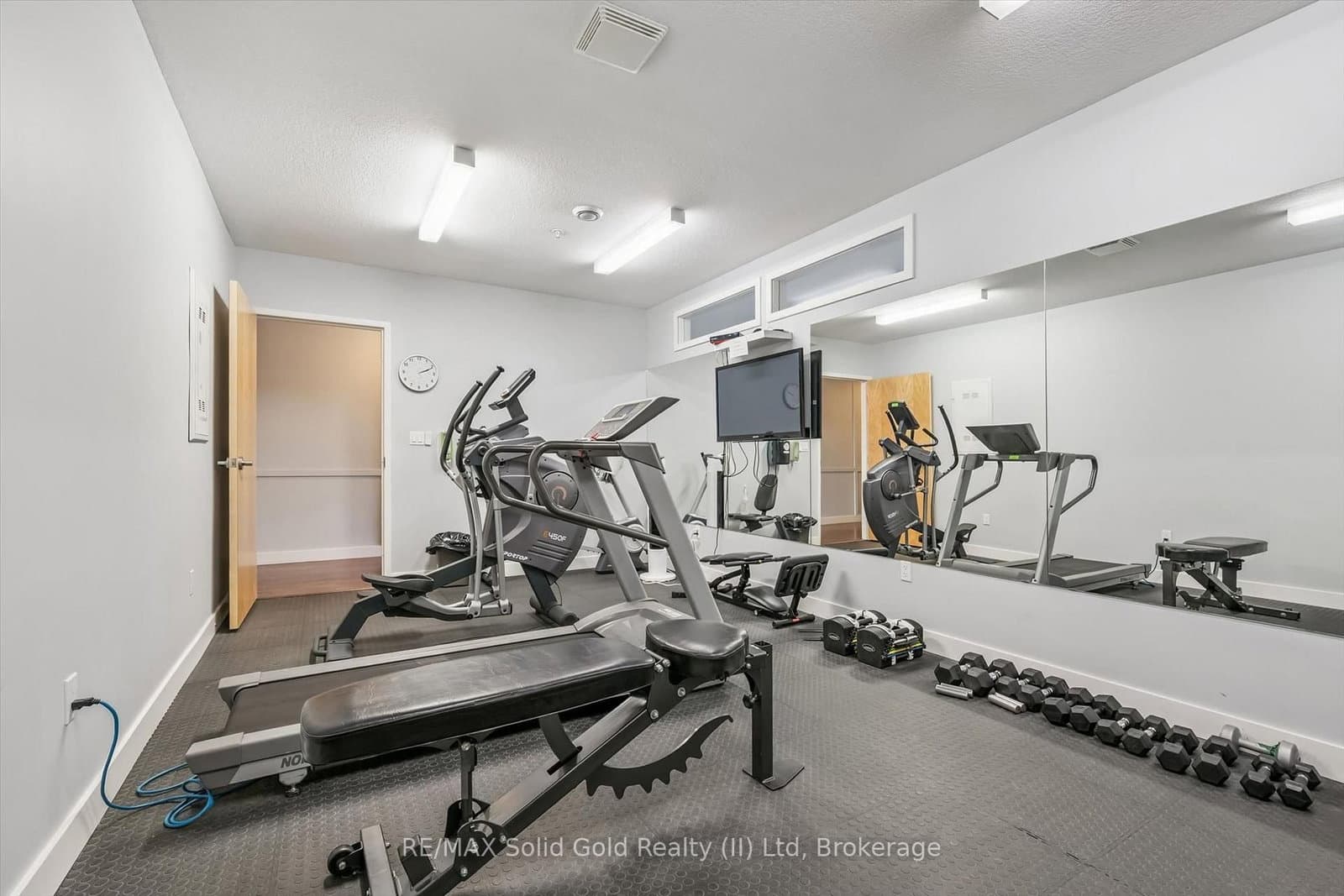 188 King Street S, Unit 209 thumbnail 34