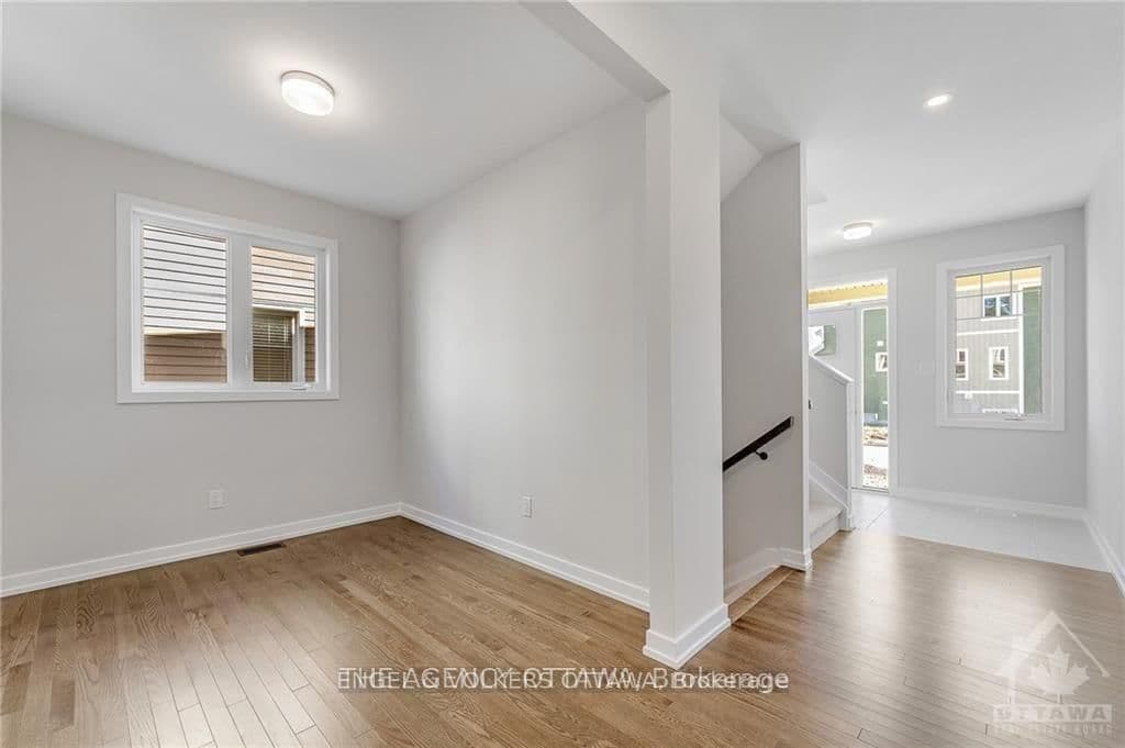 89 Hackamore Crescent thumbnail 3