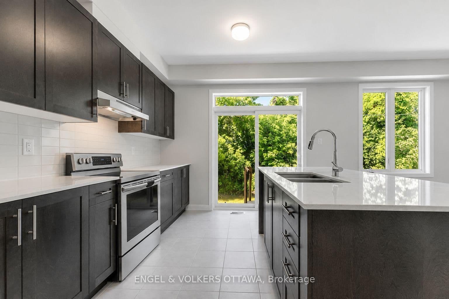 89 Hackamore Crescent thumbnail 7