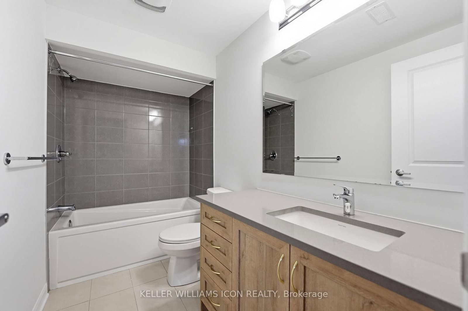 768 Shoal Street thumbnail 38