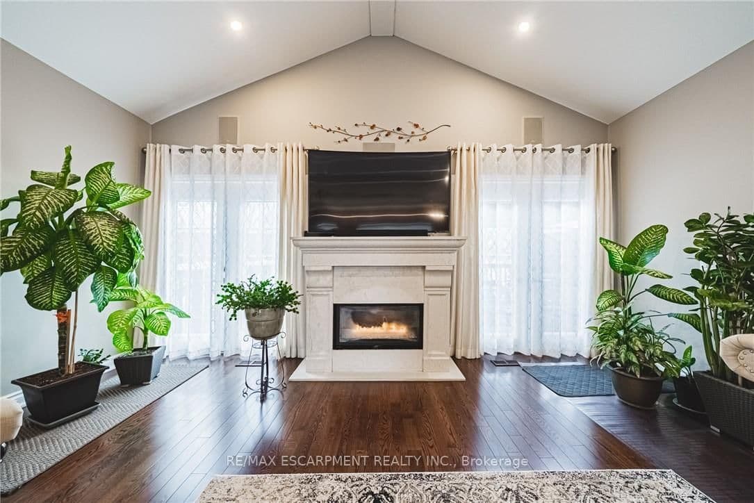 137 PINEHILL Drive thumbnail 19