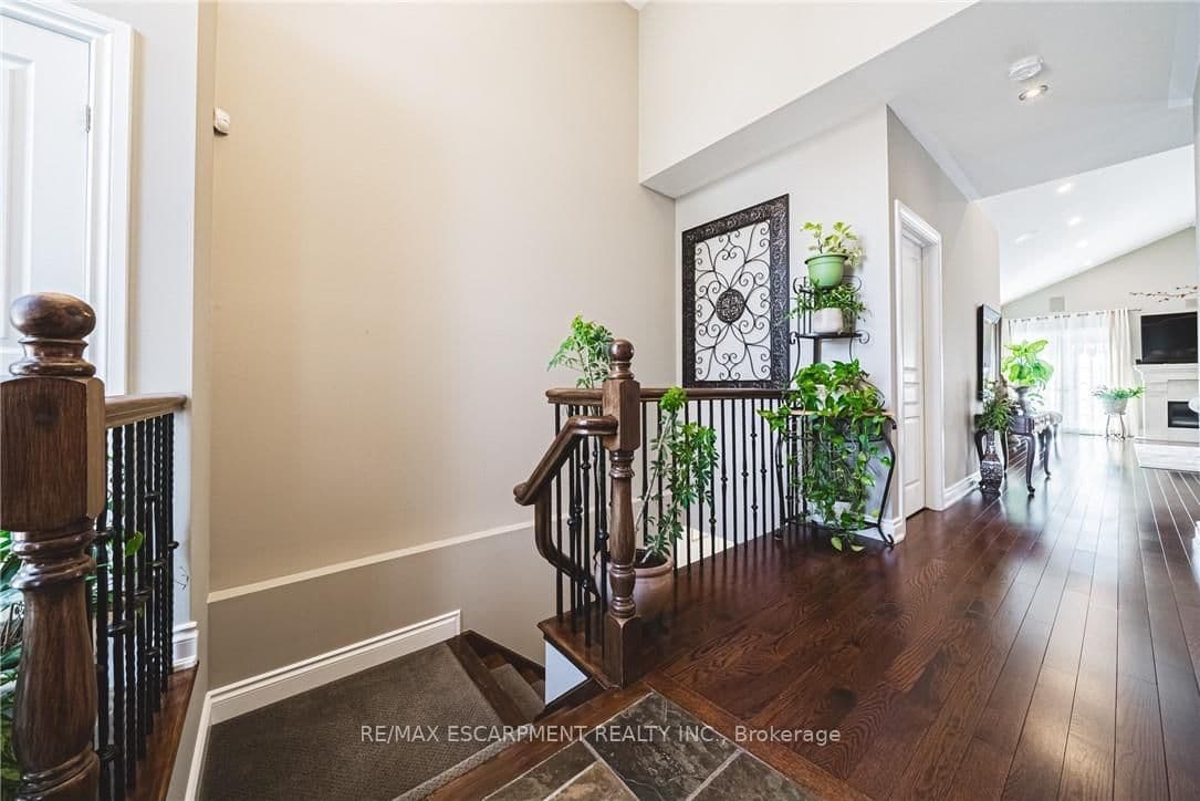 137 PINEHILL Drive thumbnail 27