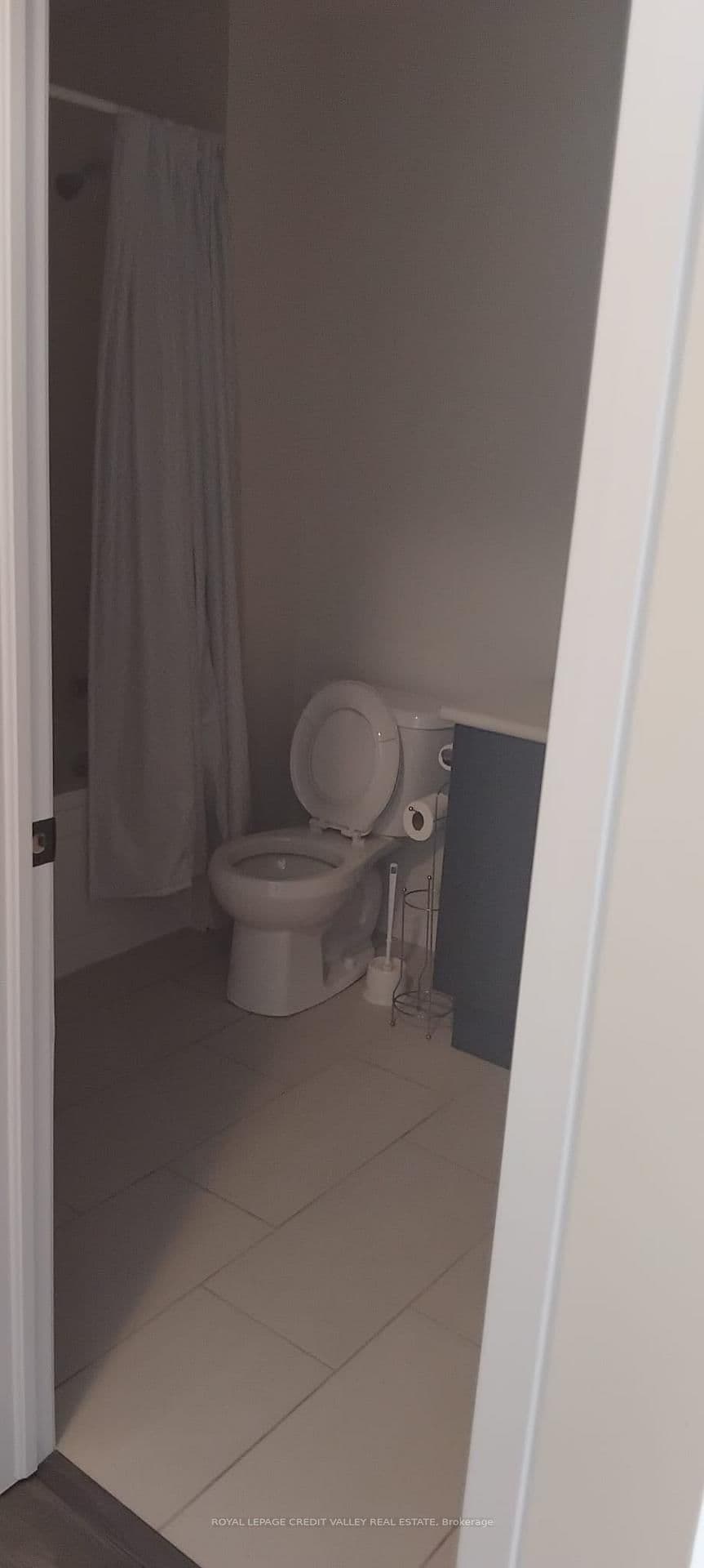 76 Fleming Crescent thumbnail 24