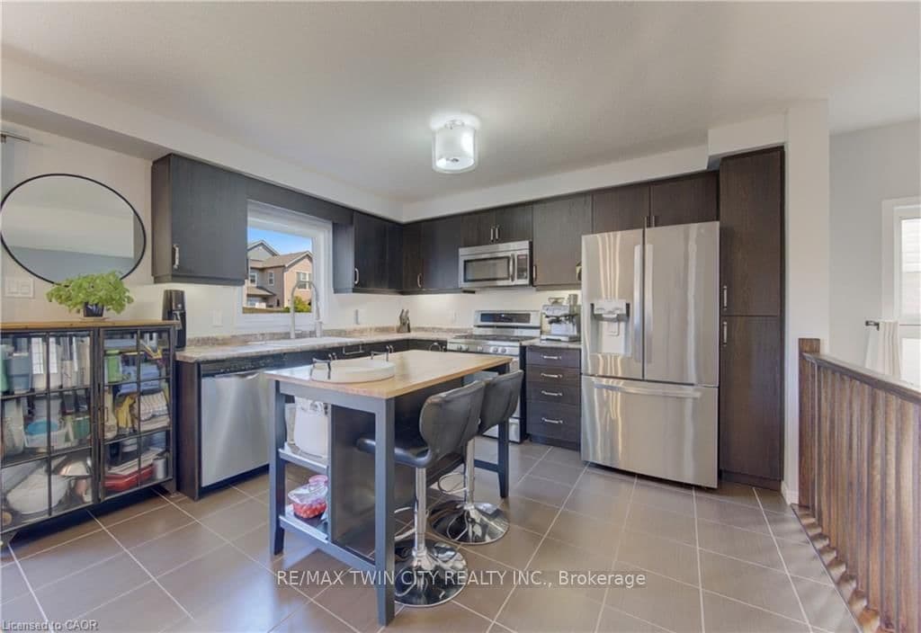 232 CRANBROOK Street thumbnail 10