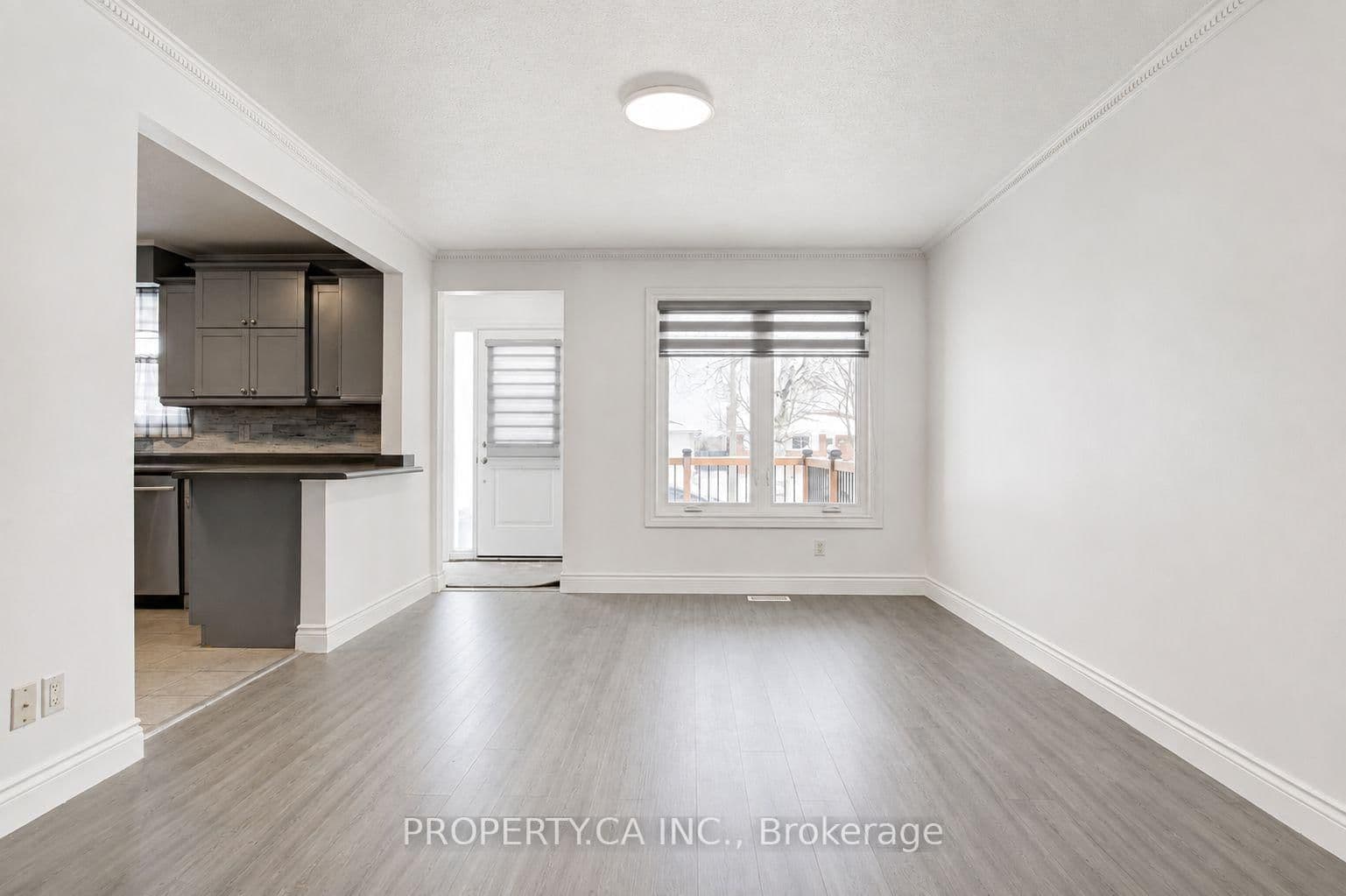 71 Highpark Avenue, Unit Upper thumbnail 5