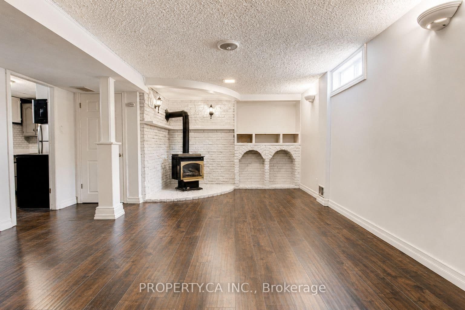 71 Highpark Avenue, Unit Lower thumbnail 3