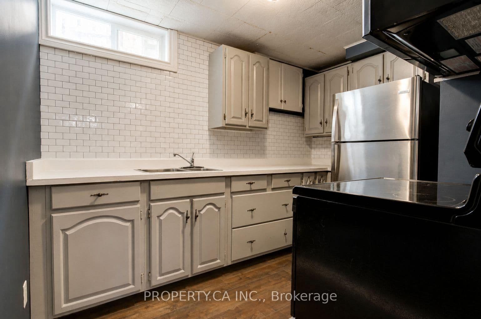 71 Highpark Avenue, Unit Lower thumbnail 6