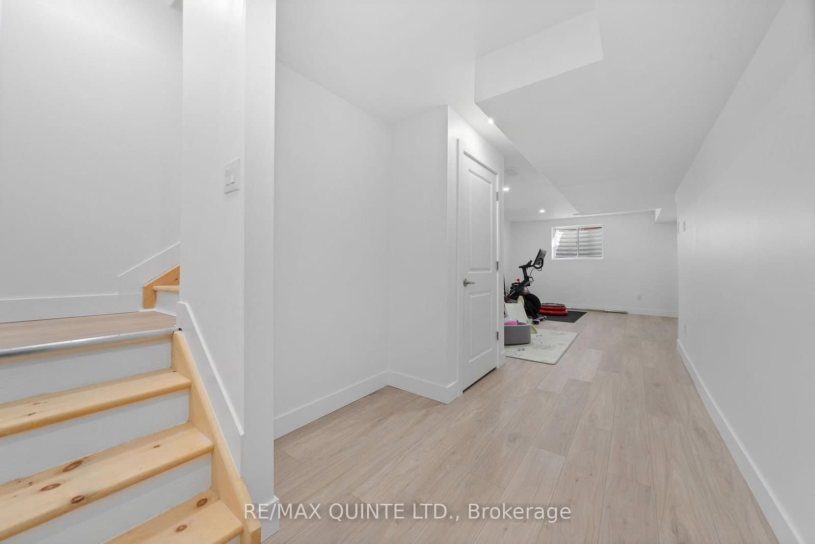 36 Campbell Crescent thumbnail 23