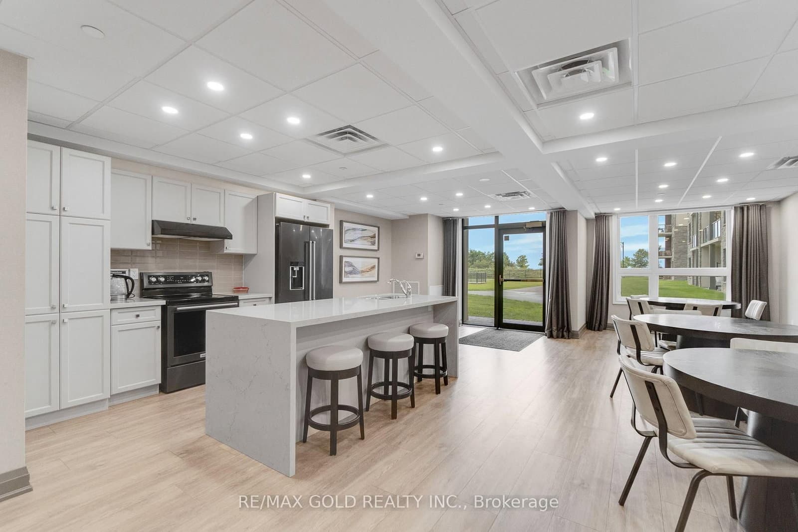 101 Shoreview Place, Unit 502 thumbnail 32