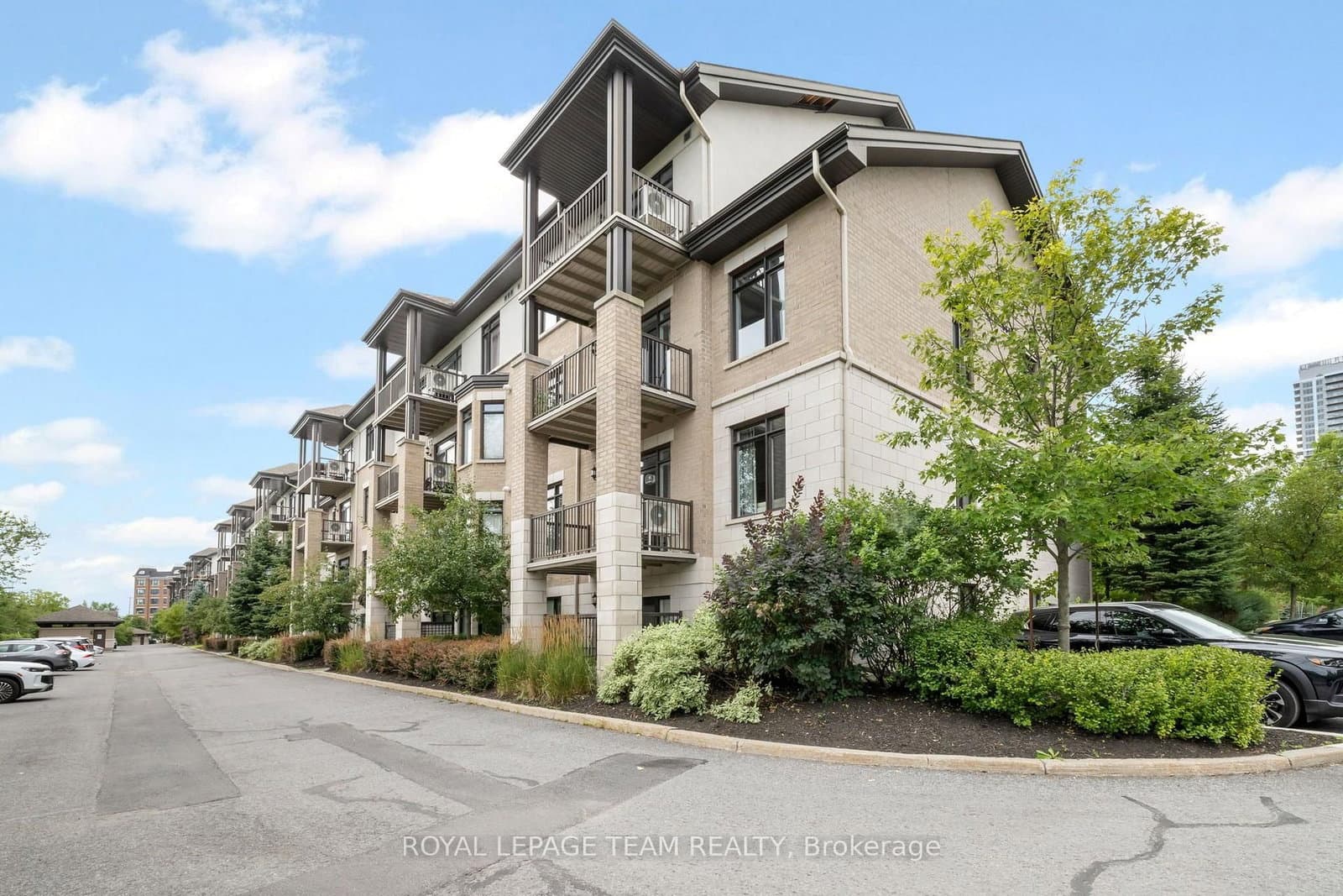 655 Beauparc Private, Unit 104 thumbnail 37