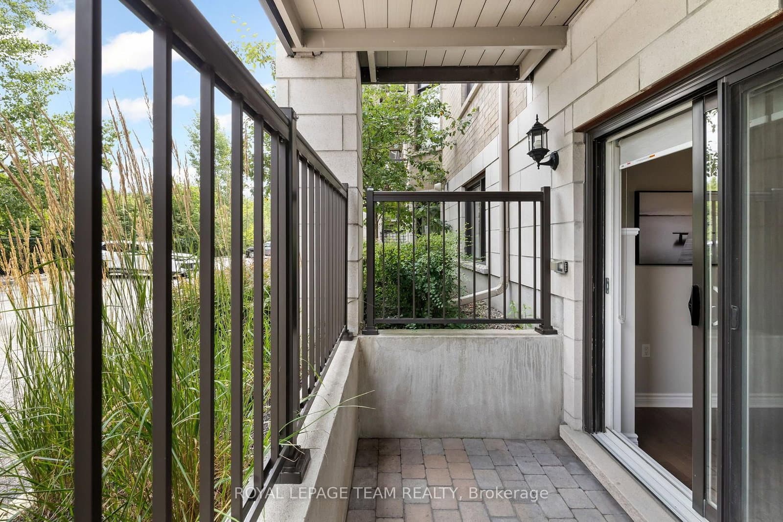 655 Beauparc Private, Unit 104 thumbnail 38
