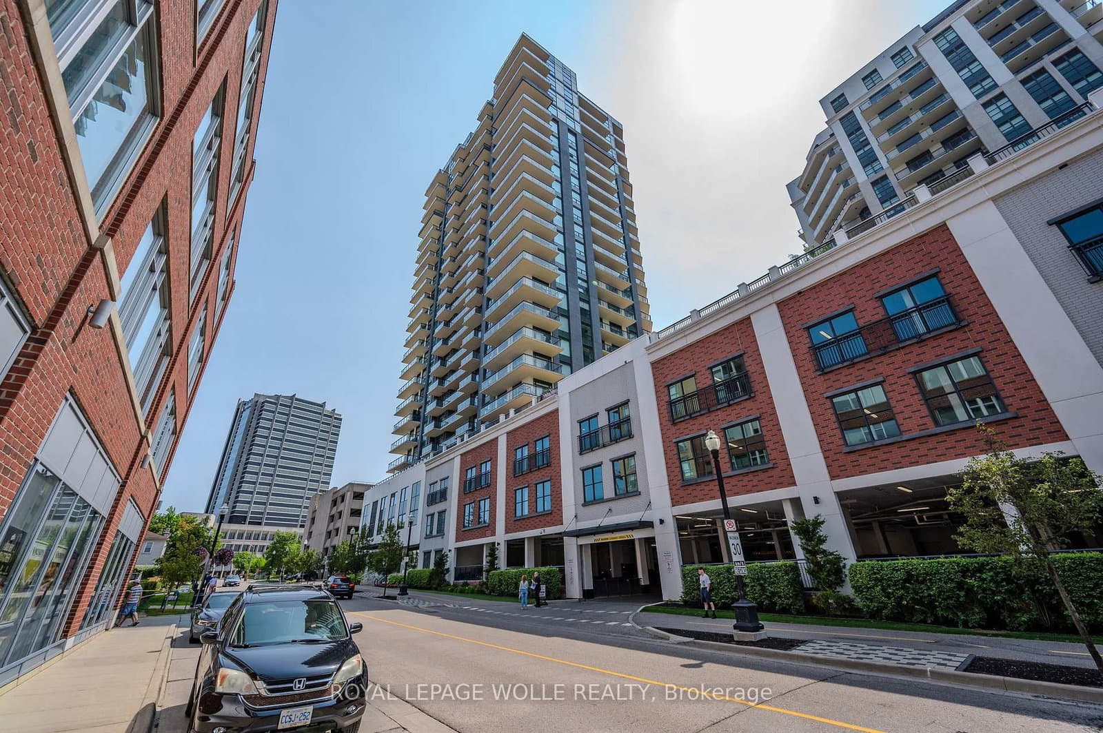 155 Caroline Street S, Unit 1807 thumbnail 48