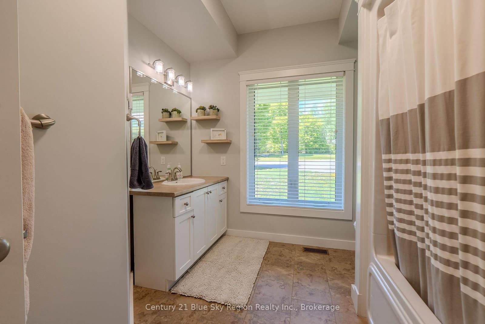 395 Carmichael Drive thumbnail 16