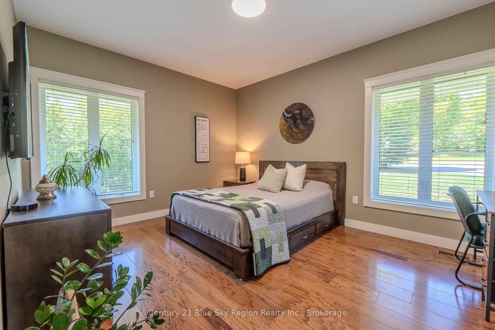 395 Carmichael Drive thumbnail 17