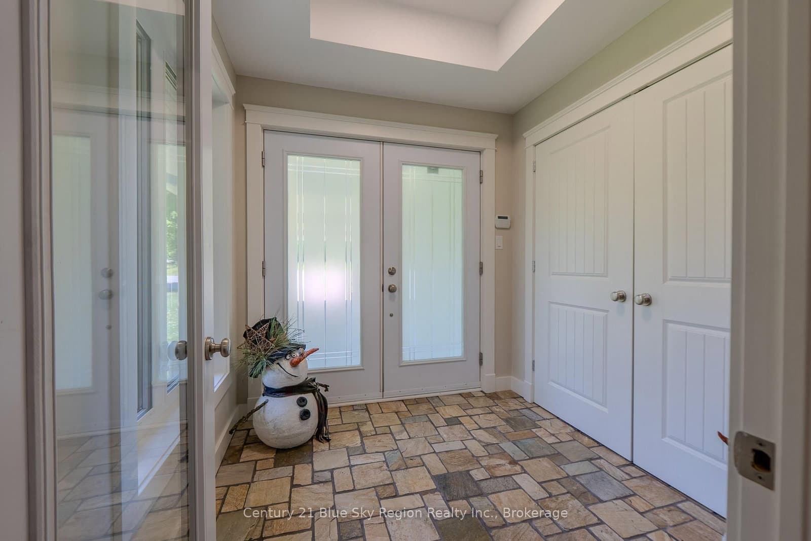 395 Carmichael Drive thumbnail 18