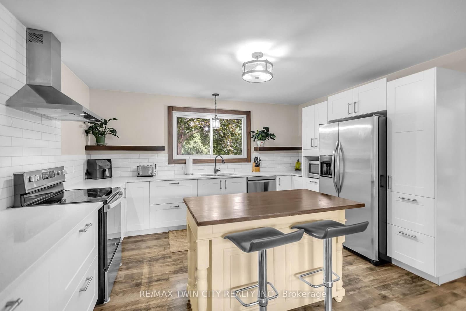 60 Brown Avenue thumbnail 7