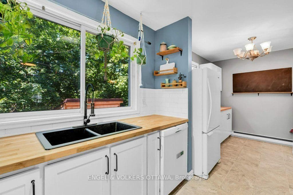 878 Grenon Avenue thumbnail 14