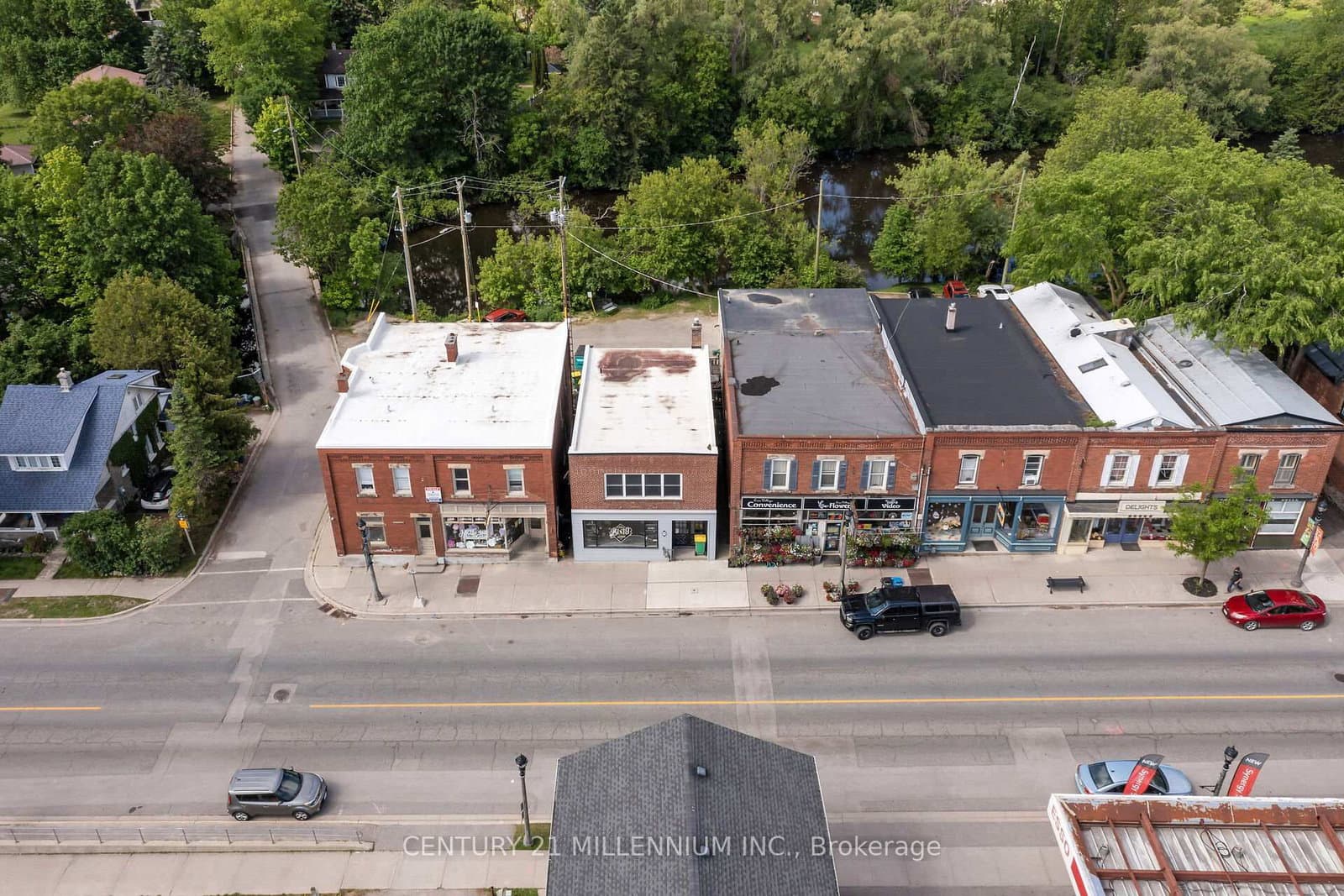 52 Main Street thumbnail 3