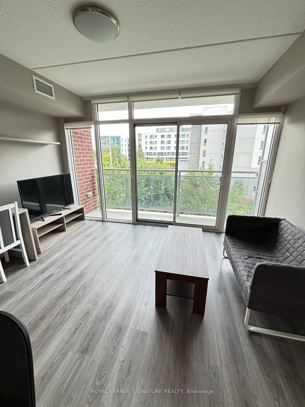 308 Lester Street, Unit 306 thumbnail 16