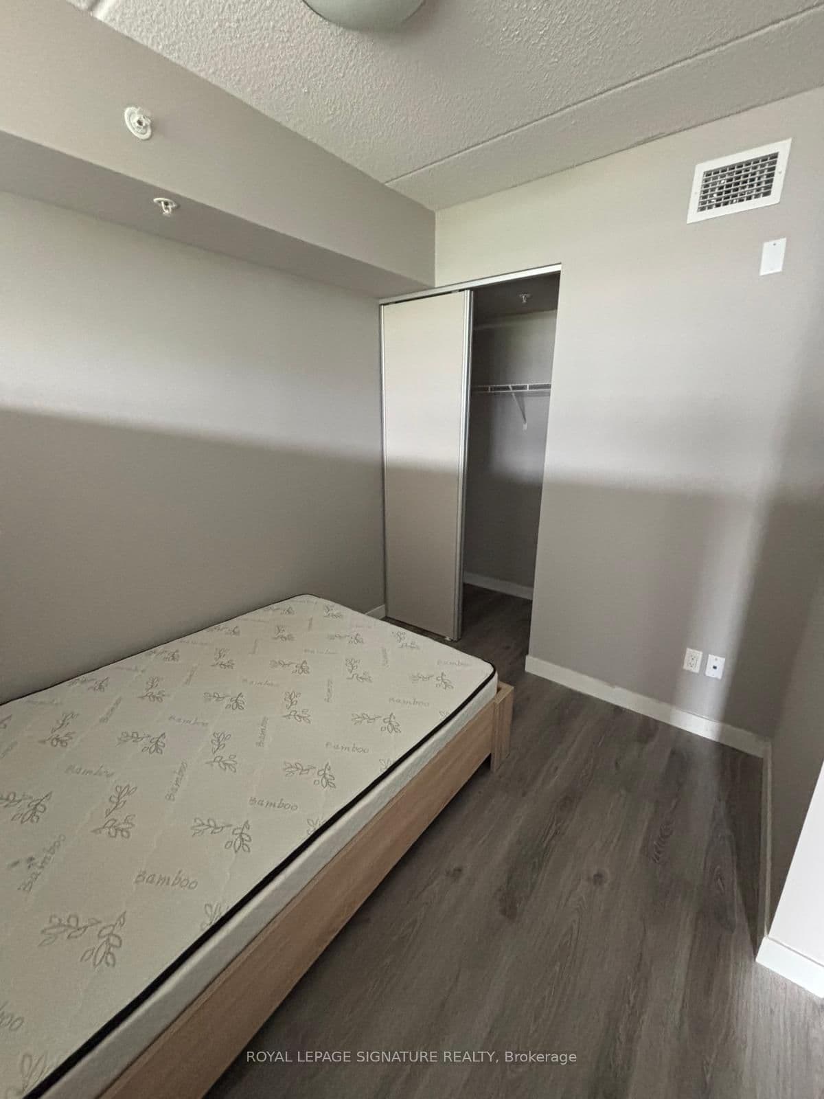 308 Lester Street, Unit 306 thumbnail 22