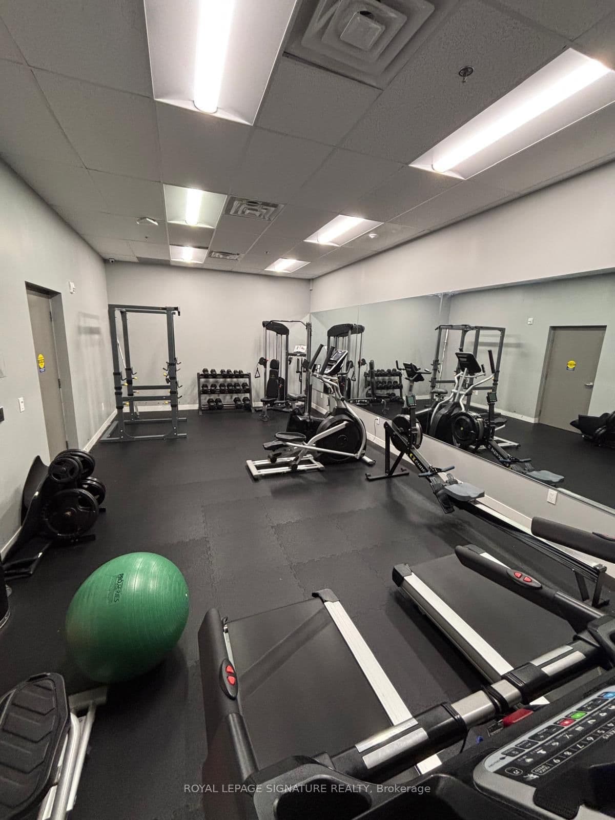 308 Lester Street, Unit 306 thumbnail 34