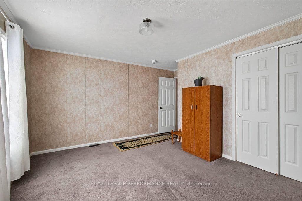 16 Eastgate Avenue thumbnail 27