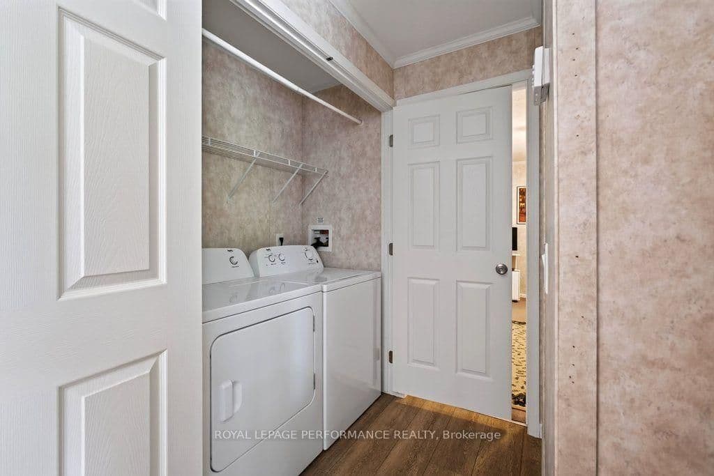16 Eastgate Avenue thumbnail 31