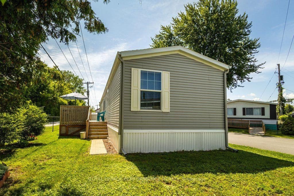 16 Eastgate Avenue thumbnail 45