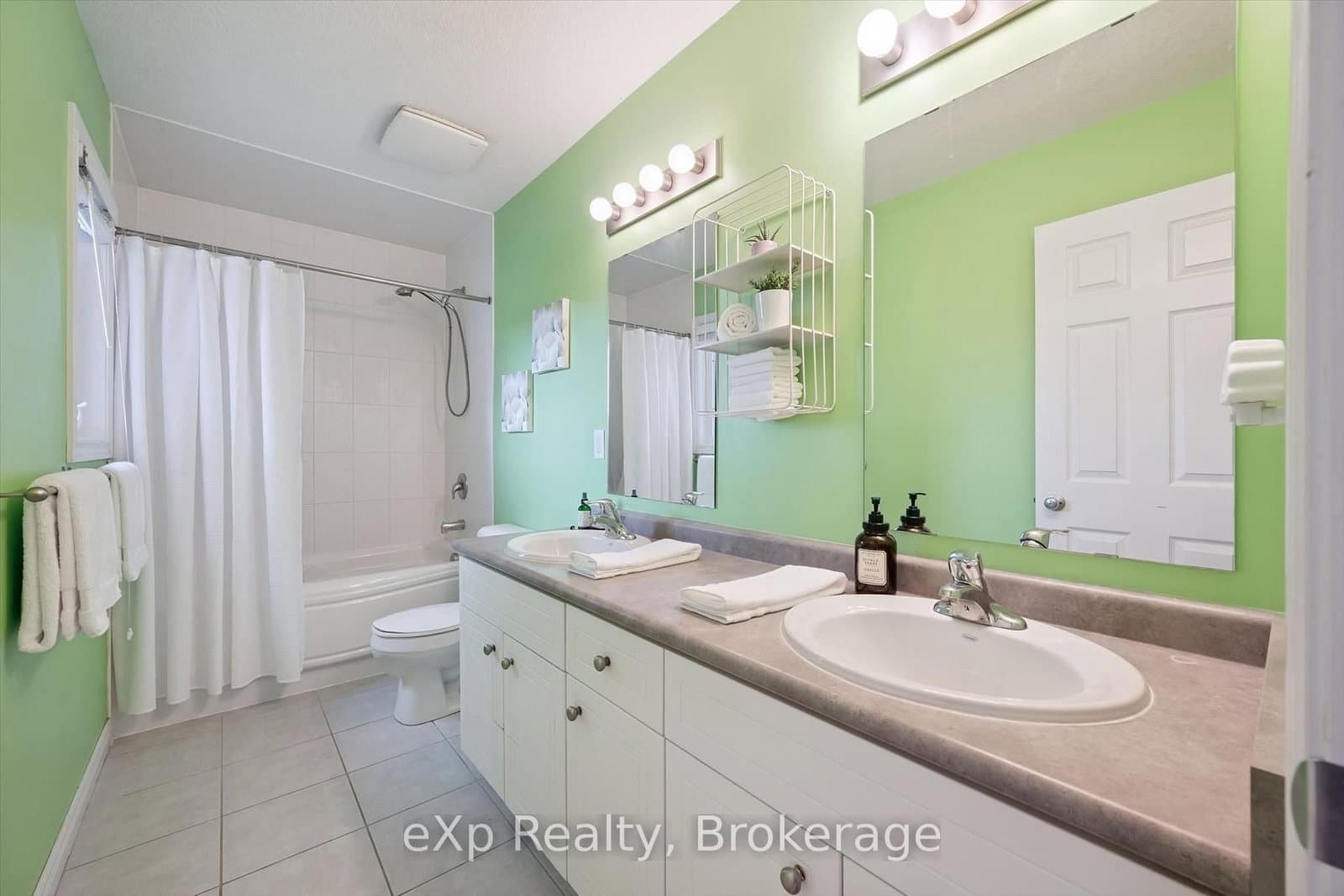 41 Westra Drive thumbnail 28