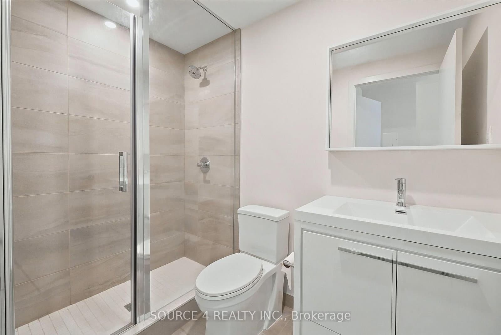 212 King William Street, Unit 815 thumbnail 16