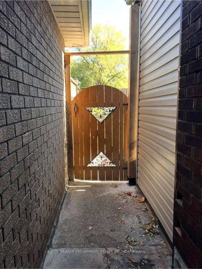 372 MARY Street, Unit 1 thumbnail 12