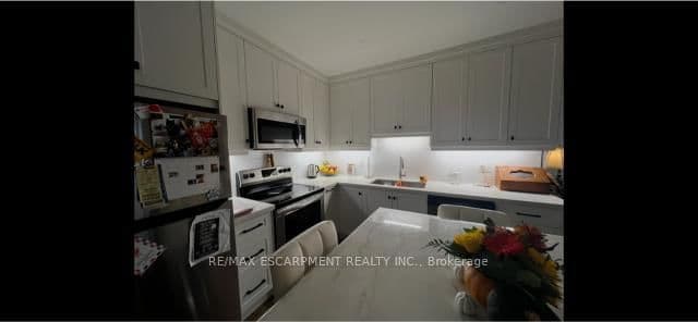 372 MARY Street, Unit 1 thumbnail 5