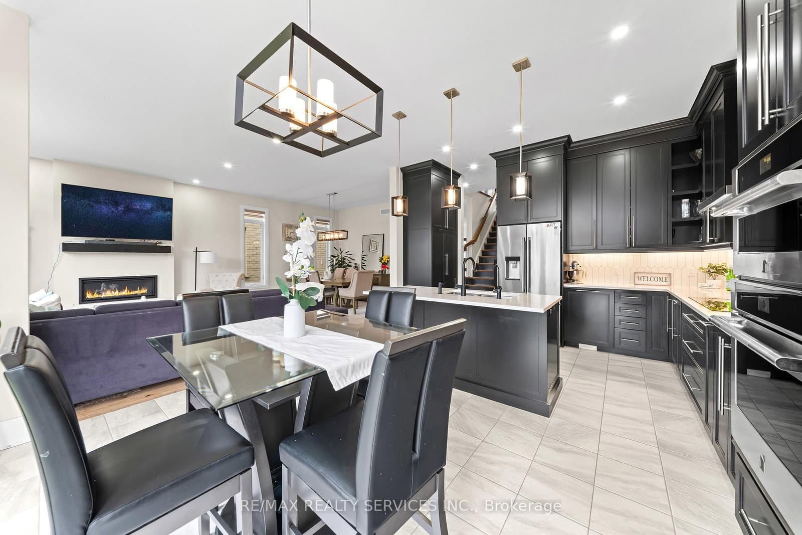 130 Pondcliffe Drive thumbnail 19