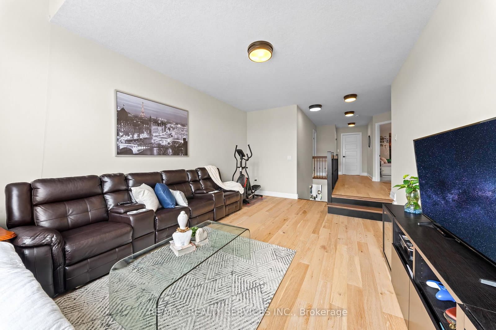 130 Pondcliffe Drive thumbnail 27