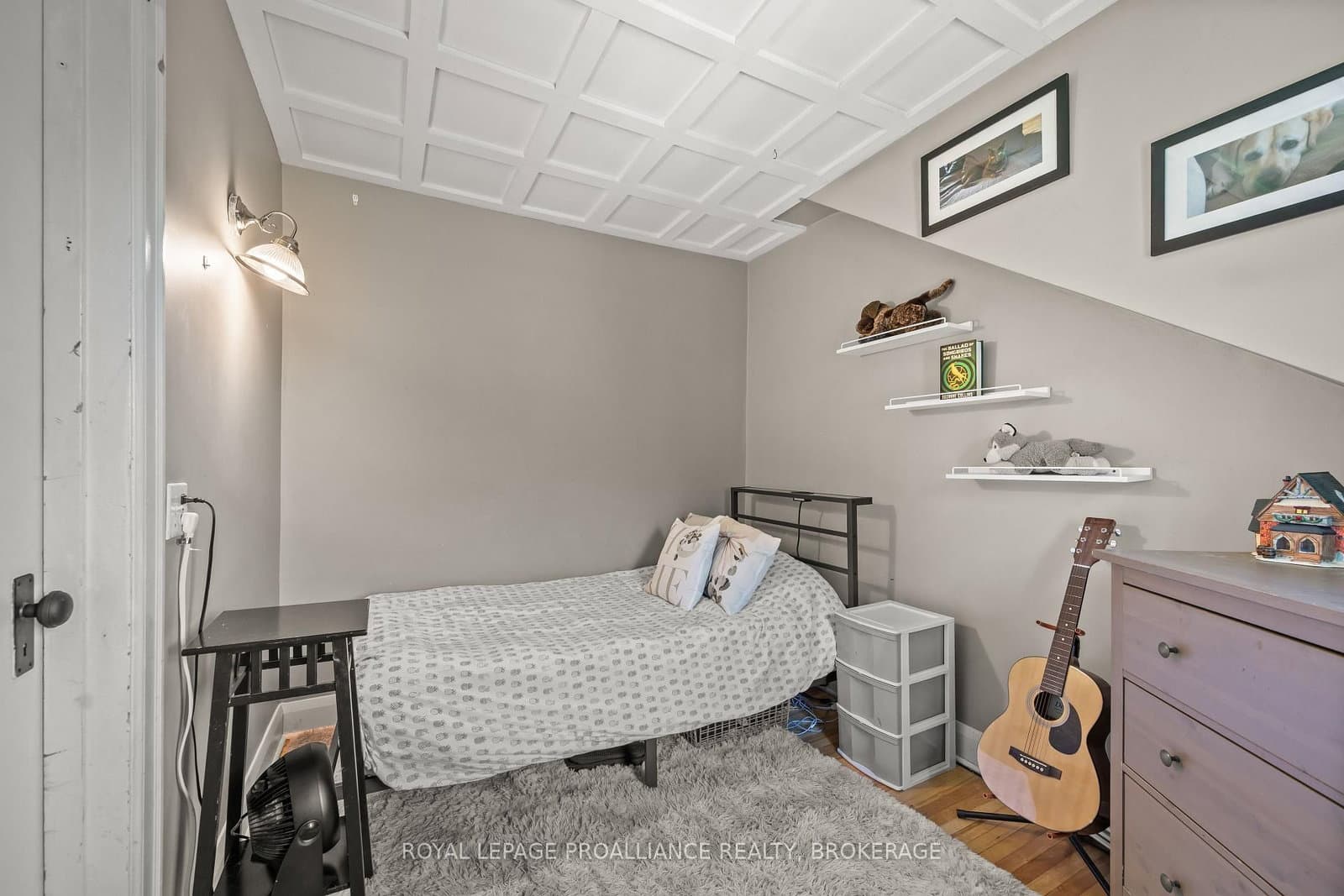 560 King Street W thumbnail 21