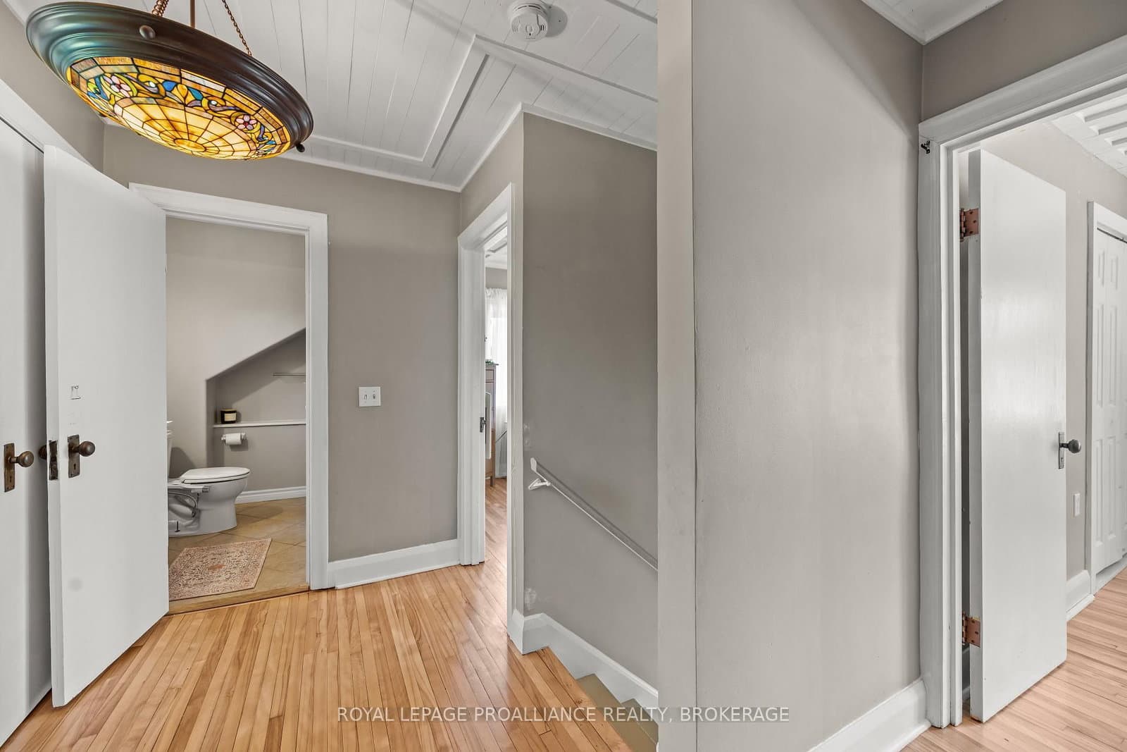 560 King Street W thumbnail 26