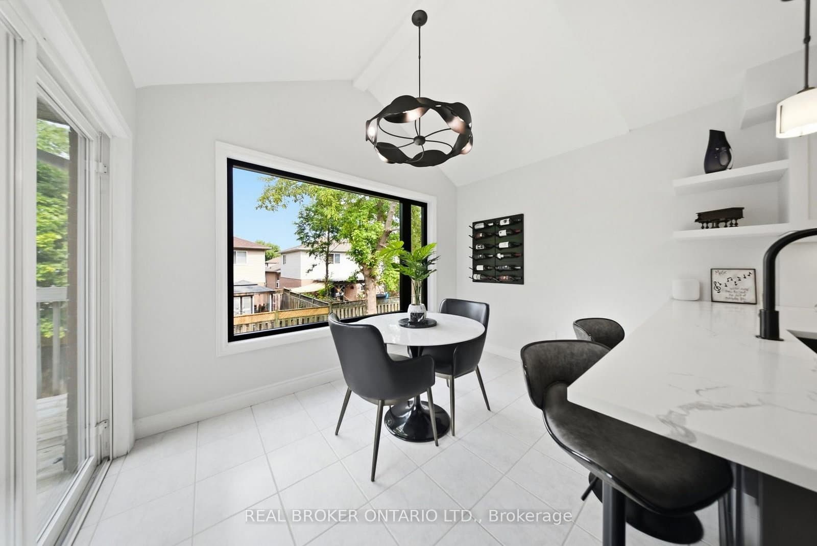 19 Boulder Crescent thumbnail 9