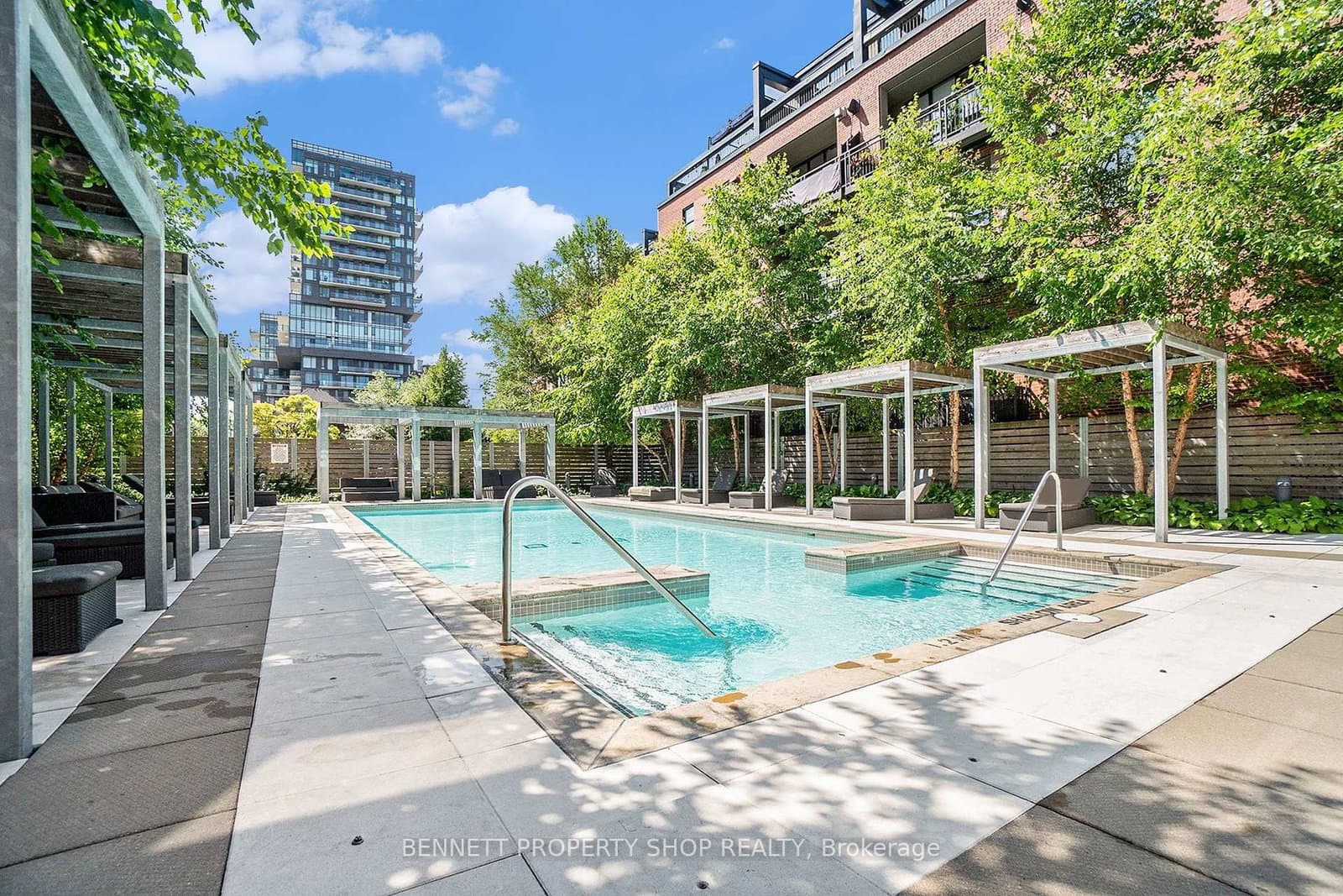 360 McLeod Street, Unit 811 thumbnail 11