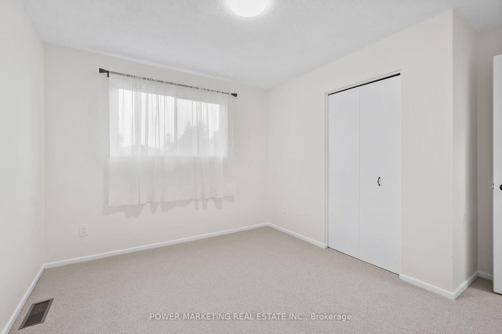 18 GALE Street thumbnail 26