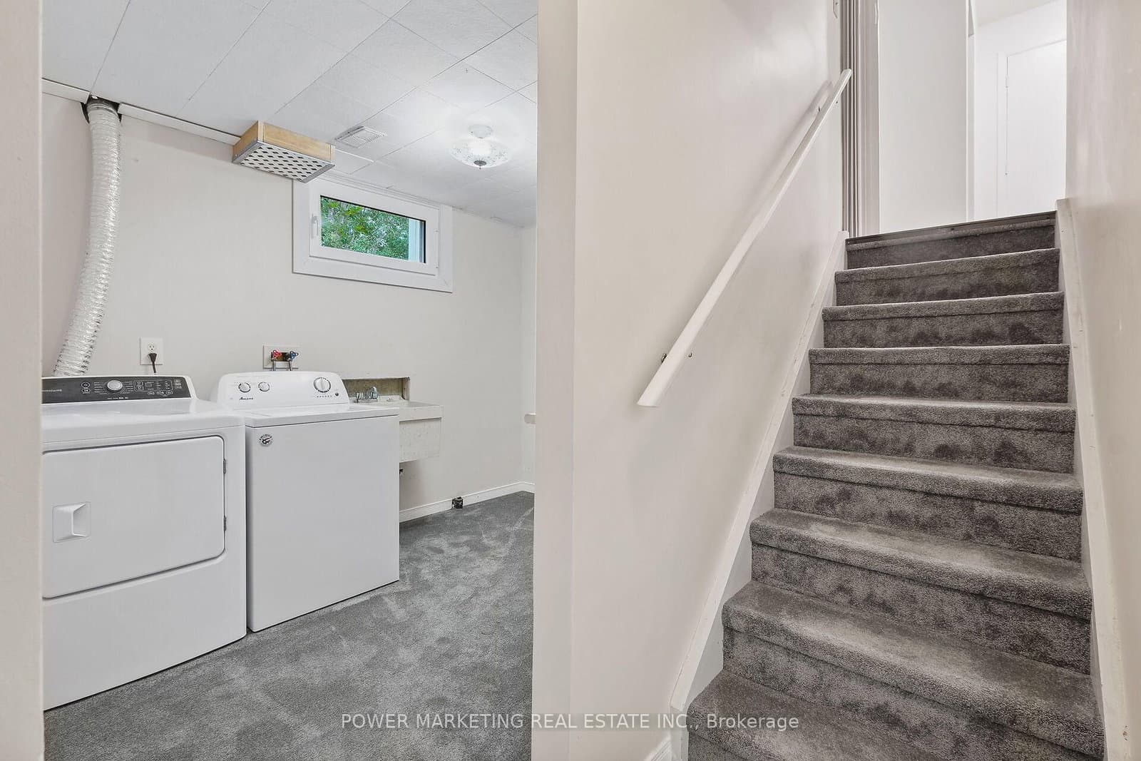 18 GALE Street thumbnail 33
