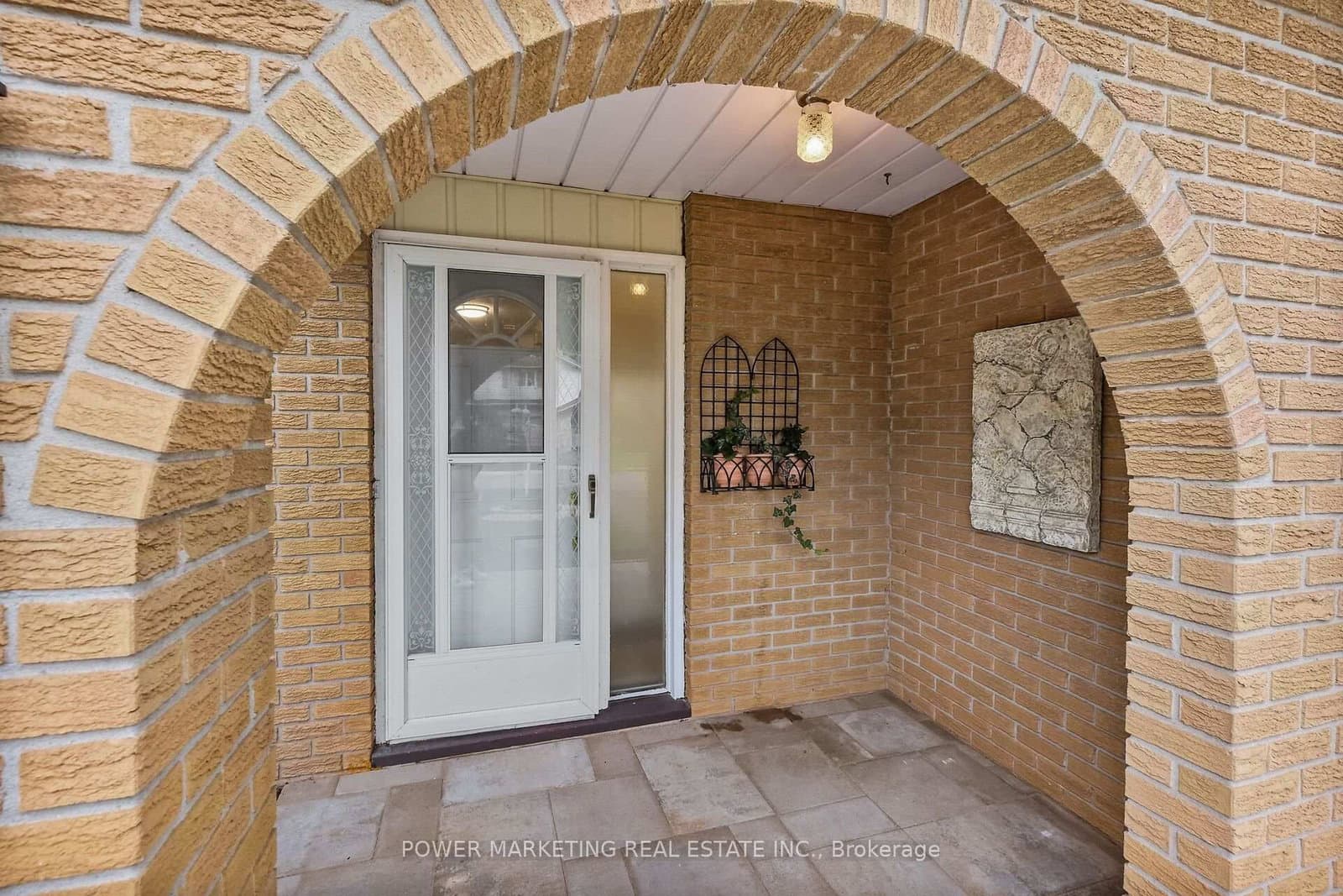 18 GALE Street thumbnail 6