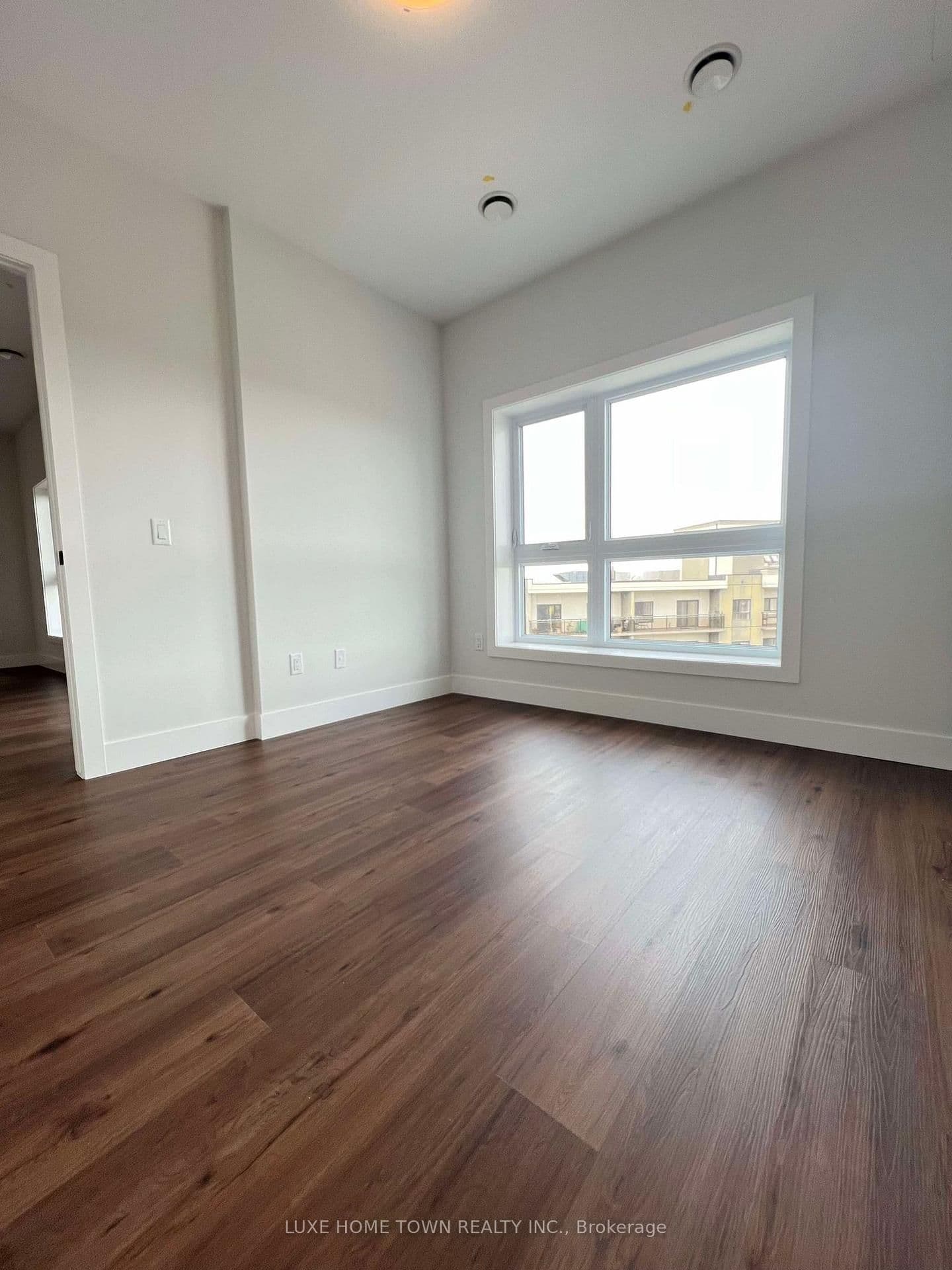 1000 Lackner Place, Unit 606 thumbnail 2