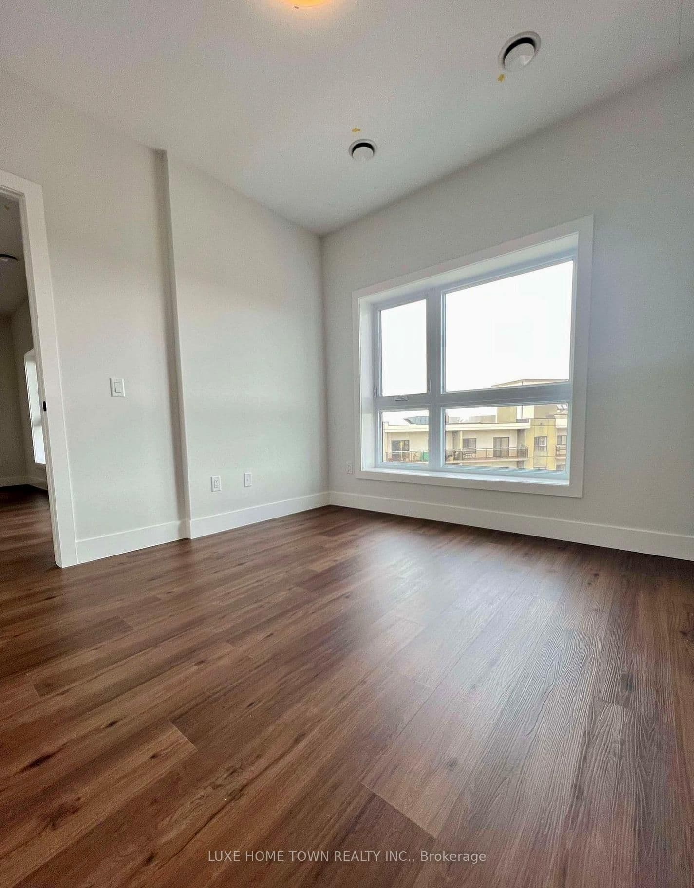 1000 Lackner Place, Unit 606 thumbnail 7