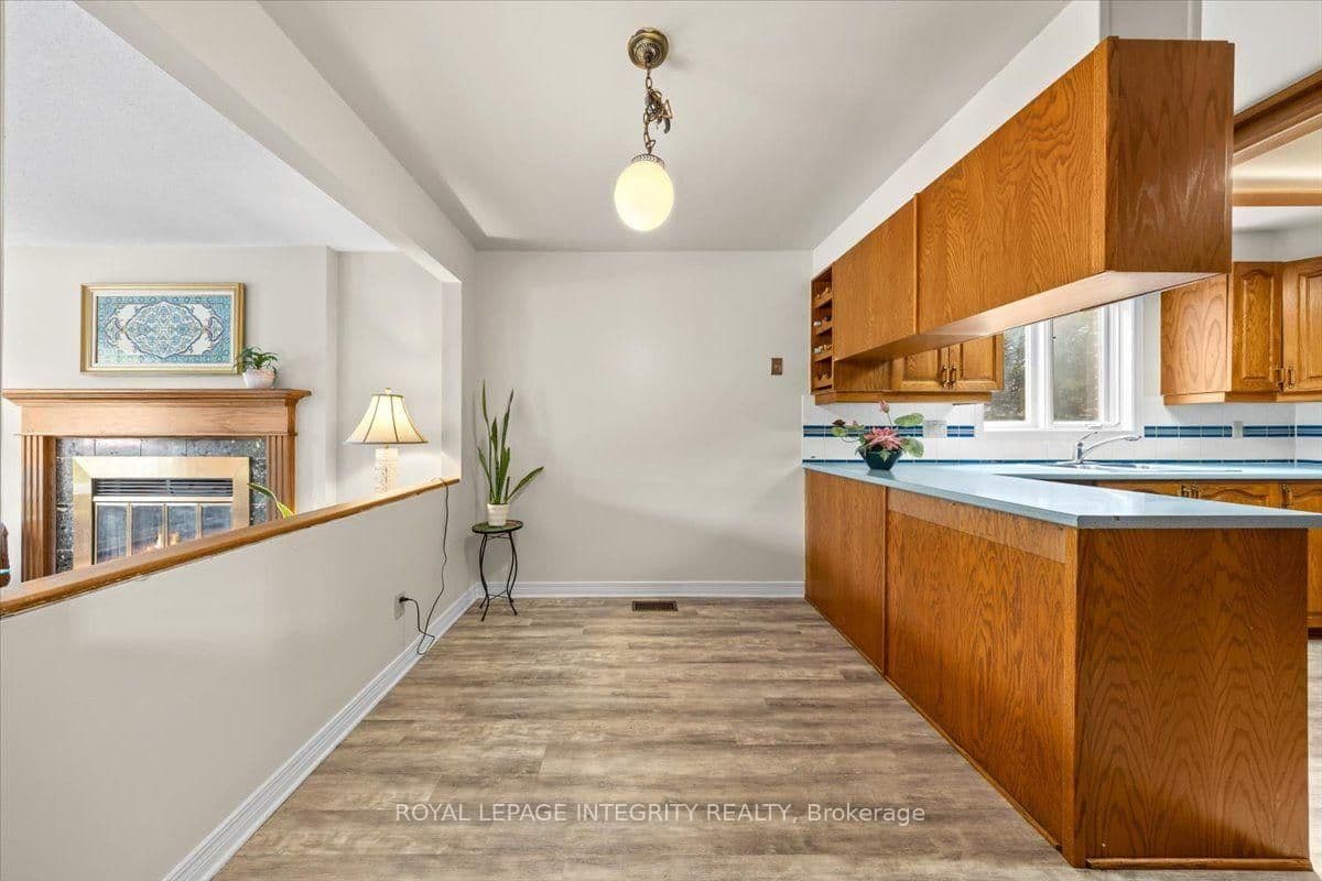 1 Strathbury Street thumbnail 10