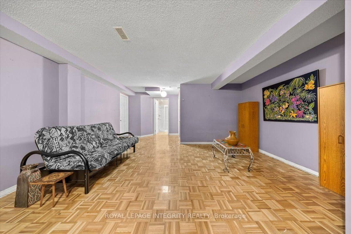 1 Strathbury Street thumbnail 32