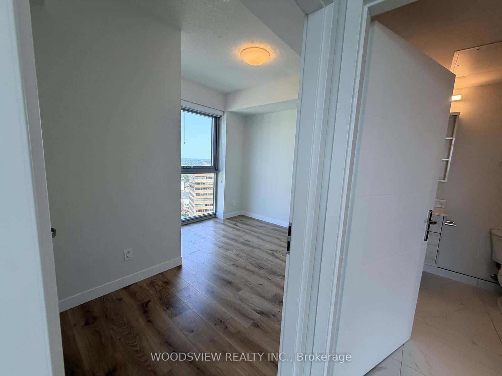 60 Frederick Street, Unit 1707 thumbnail 9