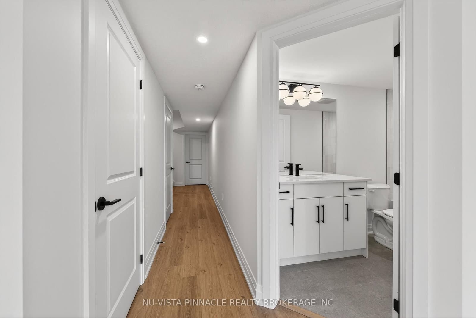6875 Heathwoods Avenue thumbnail 35