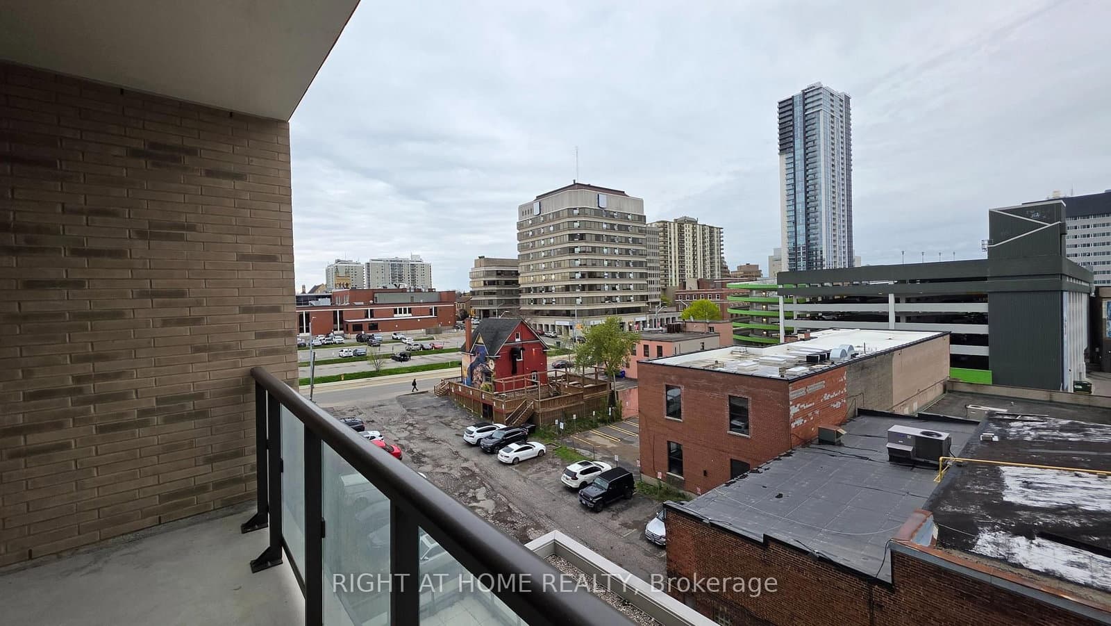 55 Duke Street W, Unit 412 thumbnail 10