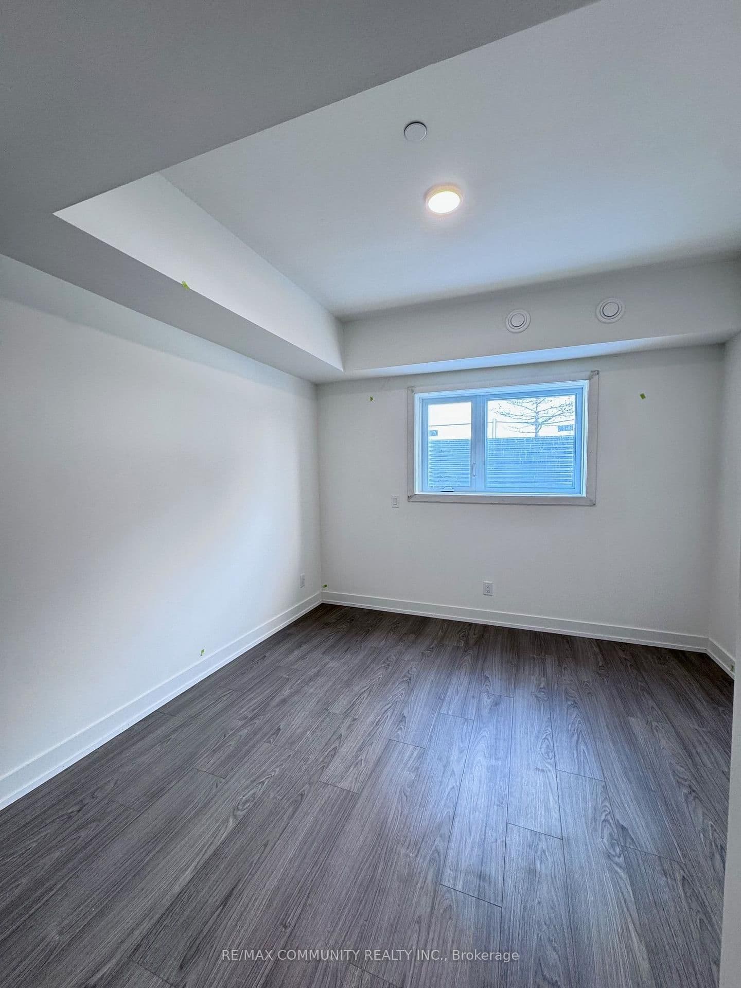 16 Melbourne Avenue, Unit 102B thumbnail 15