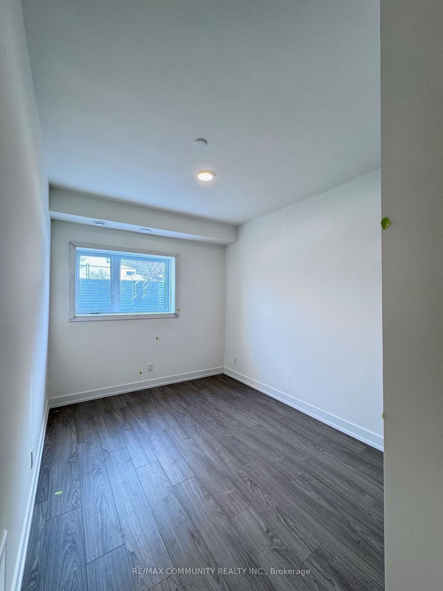 16 Melbourne Avenue, Unit 102B thumbnail 16